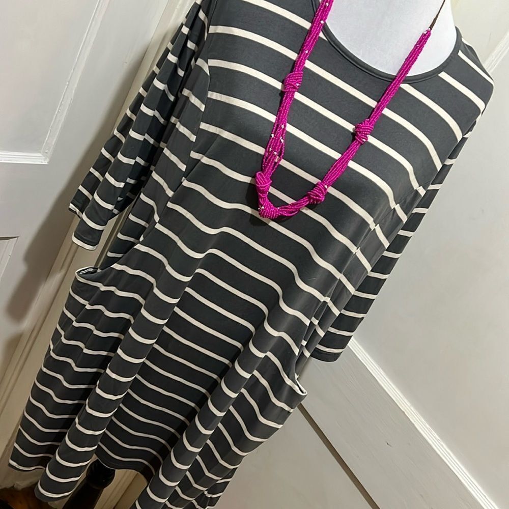 Trendyland Grey White Striped Cotton Drape Dress with Pockets! Womens 2x